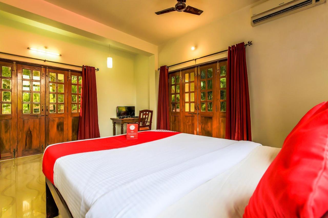 Oyo 13311 The White Feather Hotel Mandrem Bagian luar foto